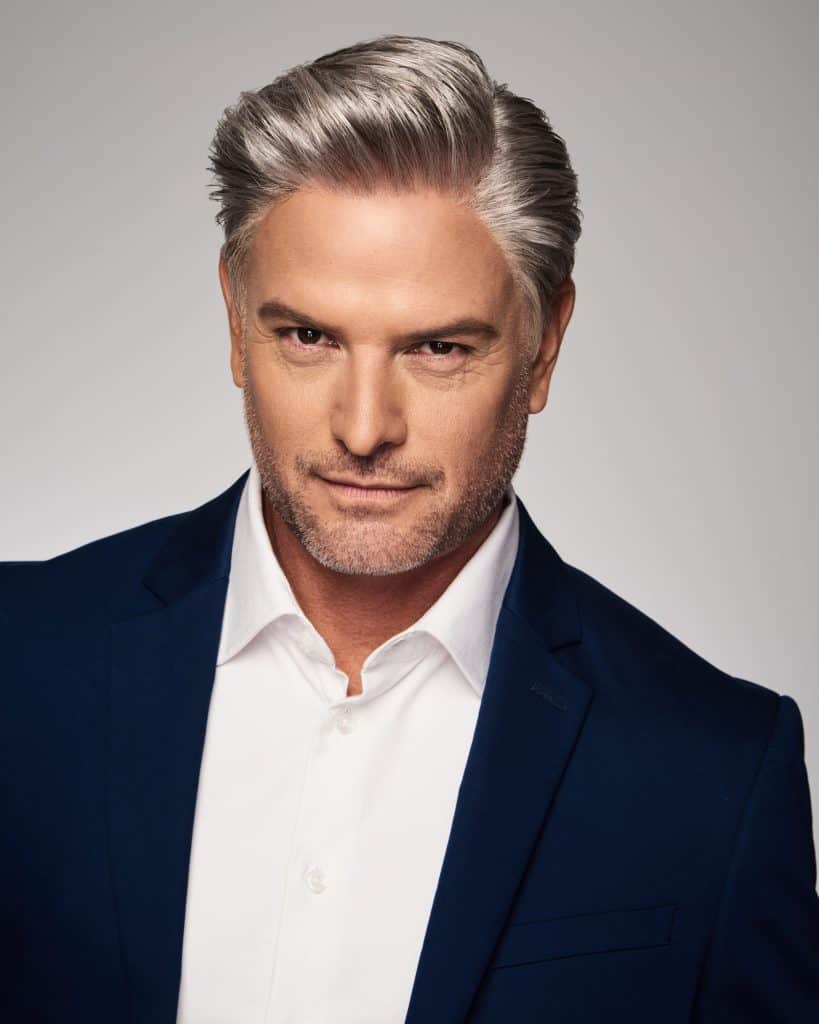 Stylish silver hair wig for men, professional look, distinguished appearance.