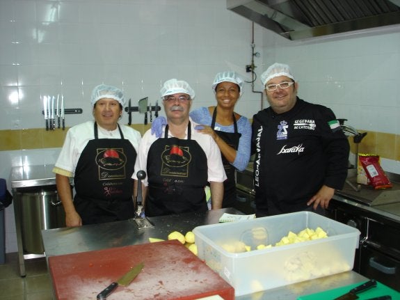 75410766 Noticia sobre Zafra solidaria en la prensa