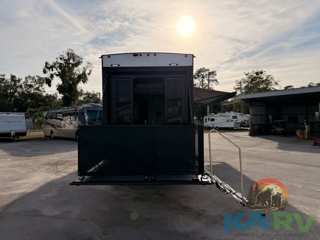 High-quality Dutchmen Voltage 3800 RV for optimal travel comfort and power.