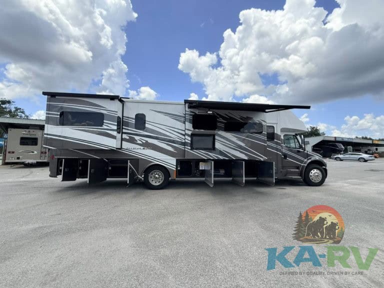Luxury Tiffin Allegro Bay 38AB motorhome parked outdoors.