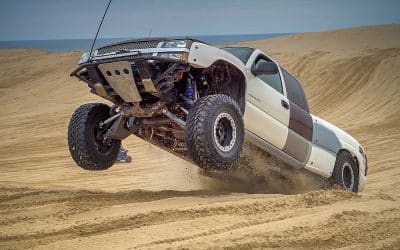 silverado prerunner jumping dune