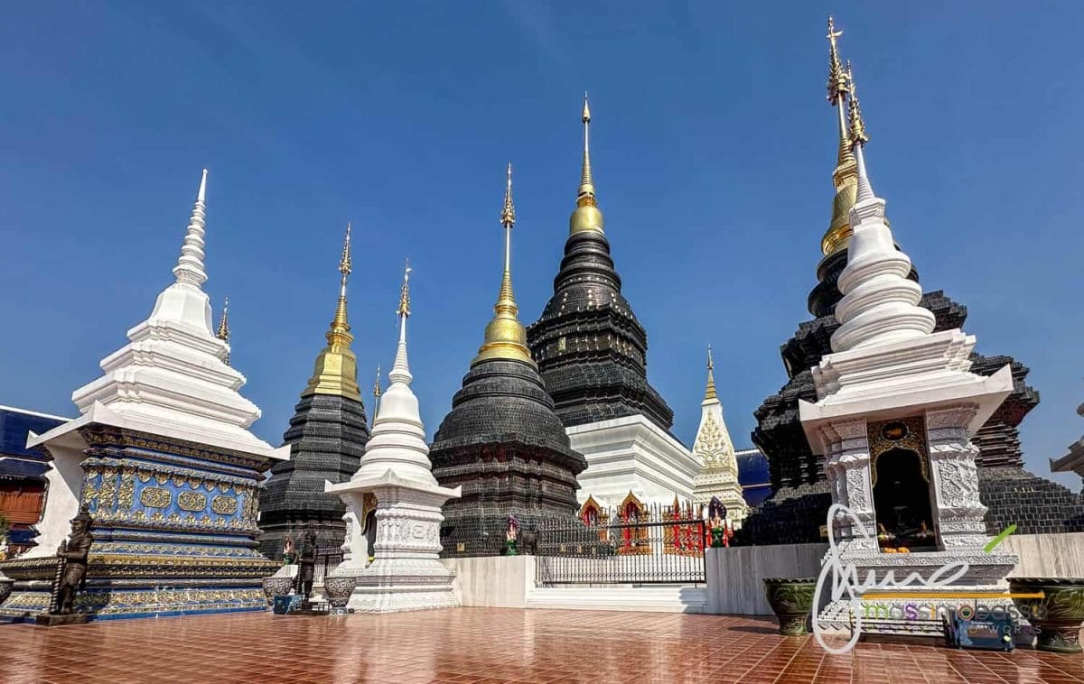 Wat Ban Den - Wat Bandensali Si Mueang Kaen - le Chedi dedicate agli animali dello zodiaco