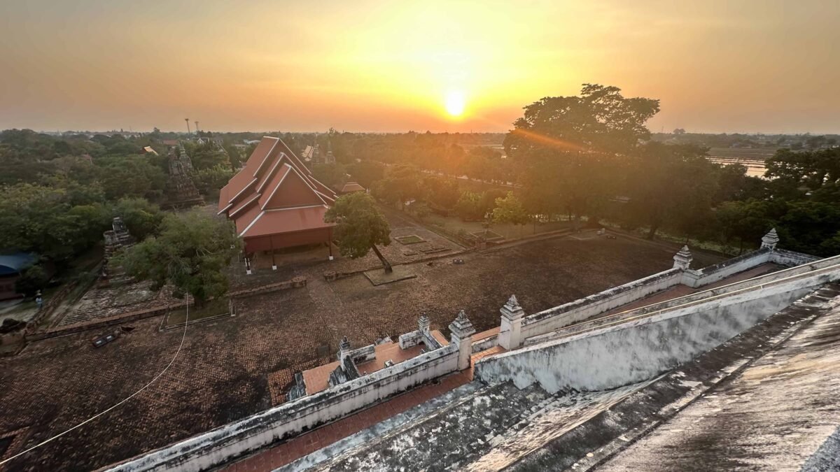 Tramonto a Wat Phukhao Thong - Ayutthaya