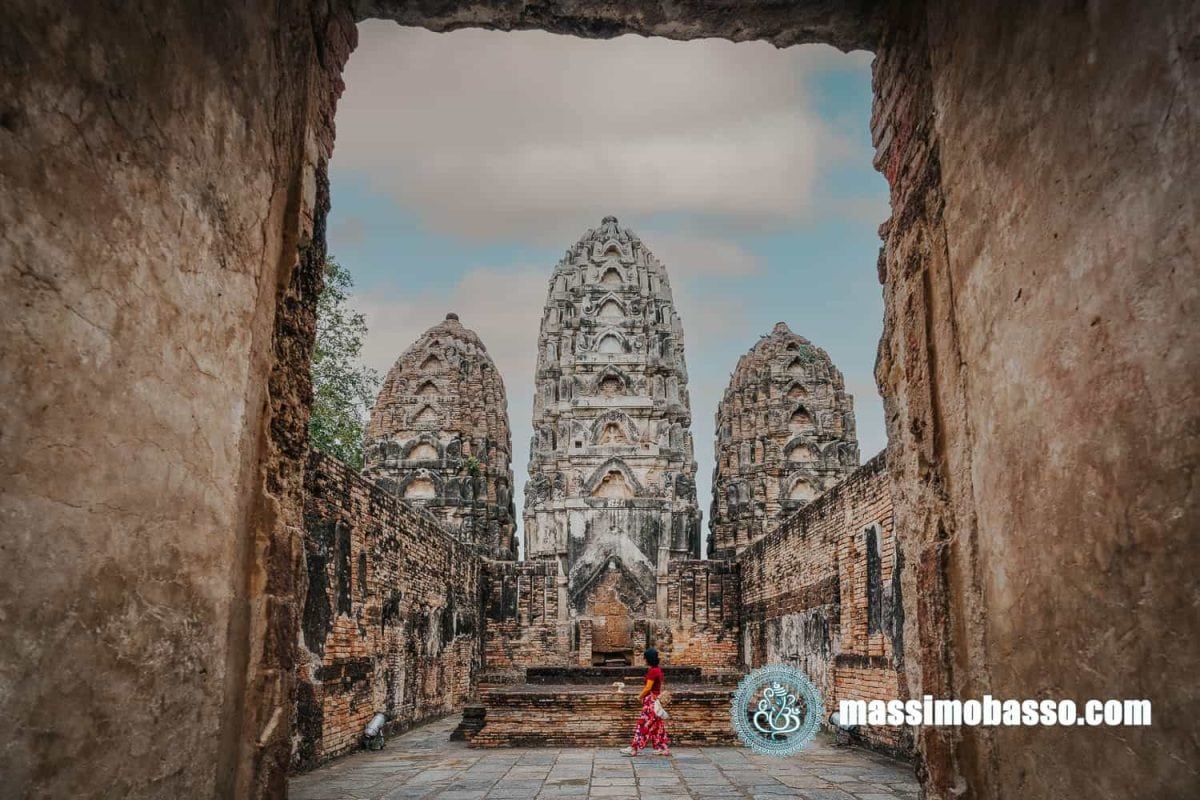 Wat Sri Sawai a Sukhothai e le tre torri in stile Khmer