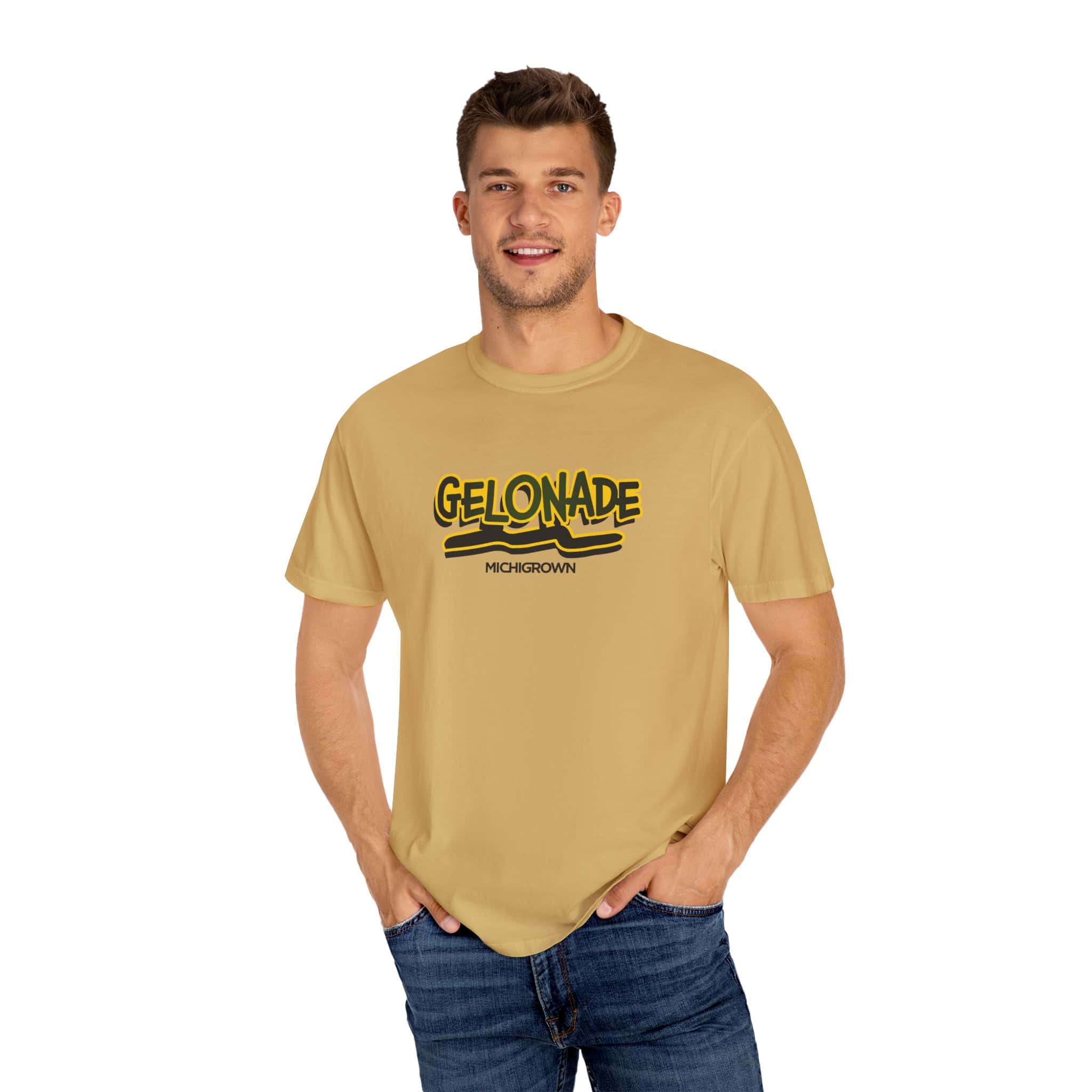 Men's beige Gelonade T-shirt with black logo print.