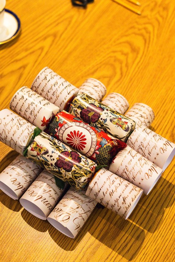 Set of 6 matching crackers Worcester porcelain archive designs