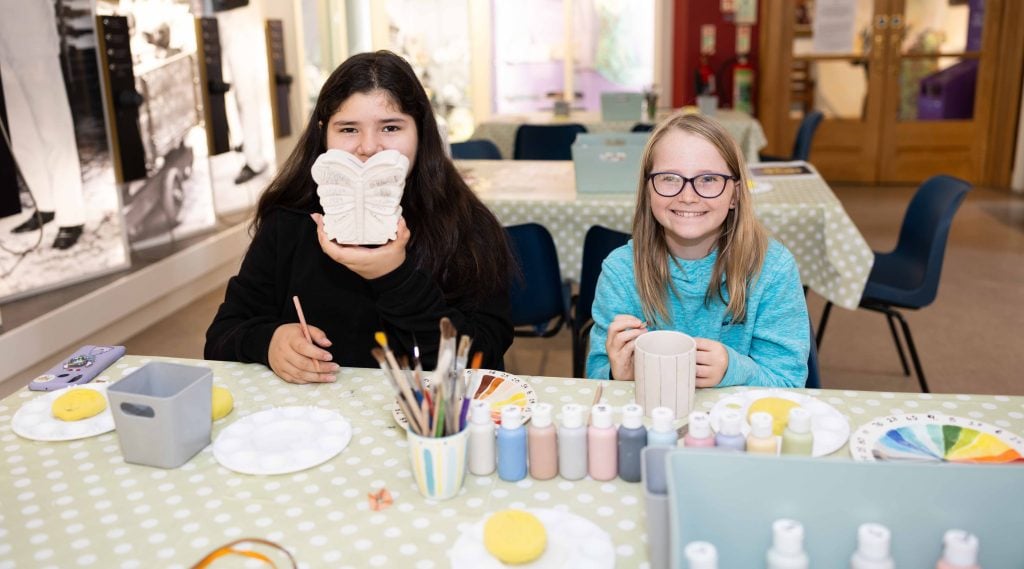 Pottery painting