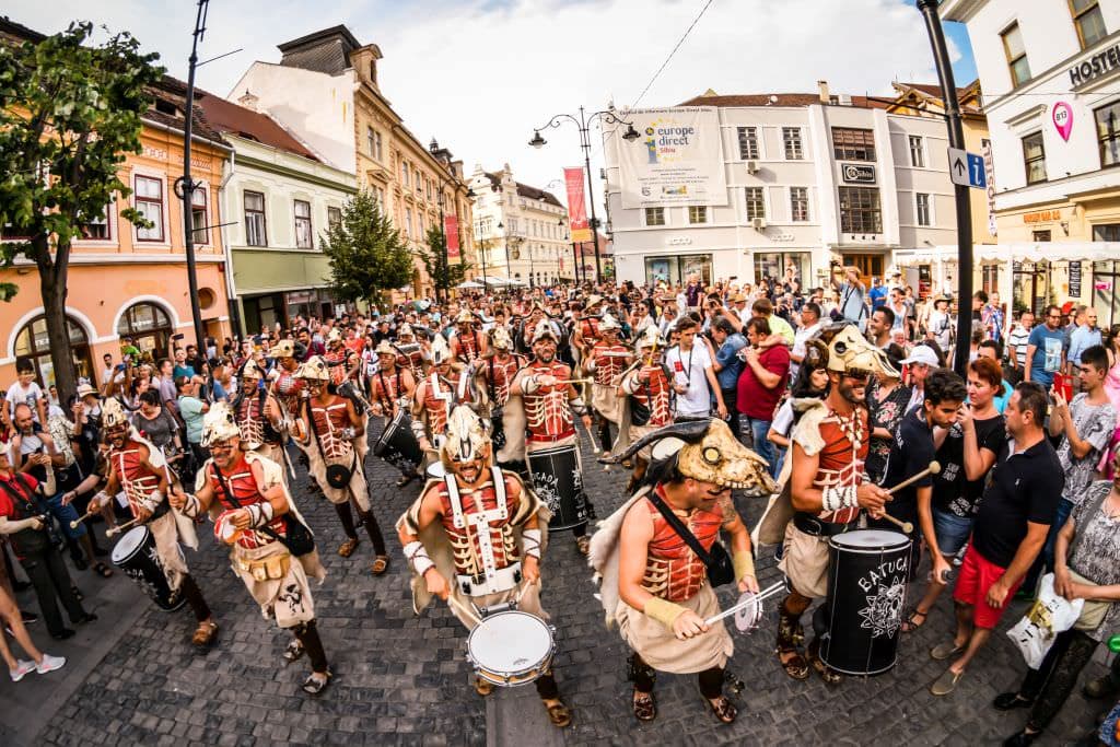 frenezia carnavalului din lanzarote dragos dumitru 6