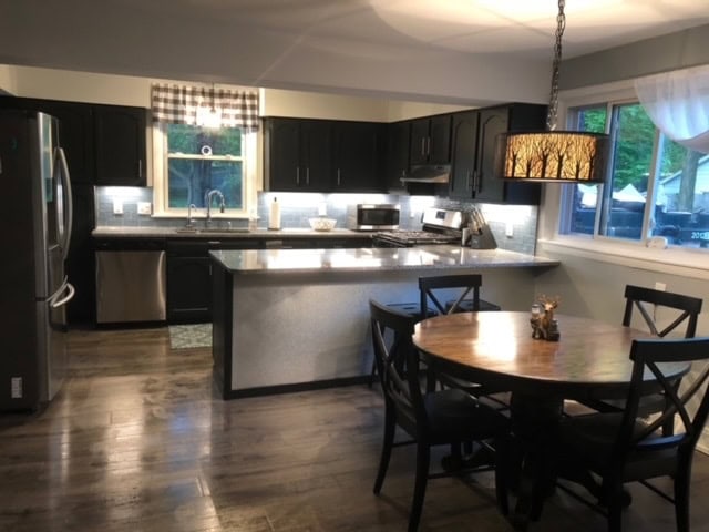 Modern kitchen with granite countertops