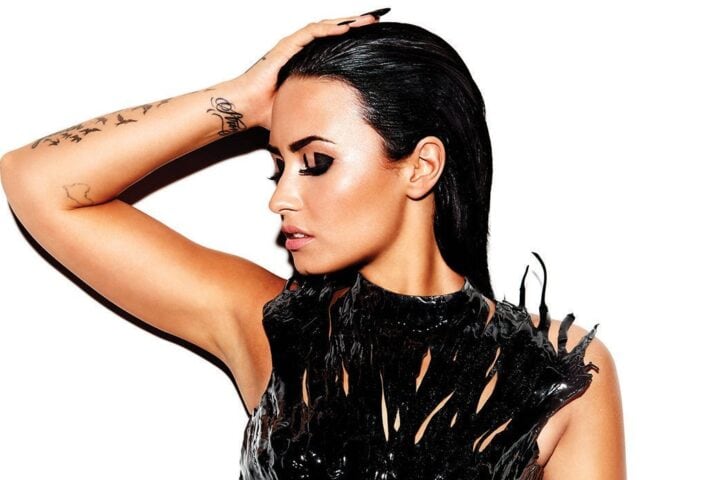 Demi Lovato, Confident