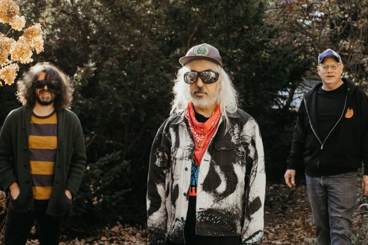 Dinosaur Jr., Sweep It Into Space