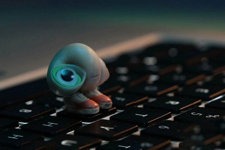 Marcel the Shell with Shoes On