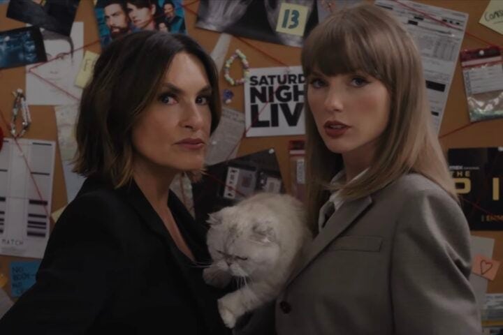 Taylor Swift and Mariska Hargitay