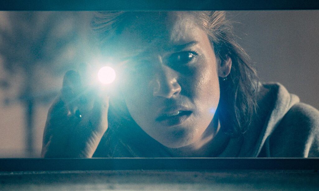 ‘Crawlers’ Review: Ángel Gómez Hernández’s Creature Feature Is a Fitfully Gross Squirm-Fest