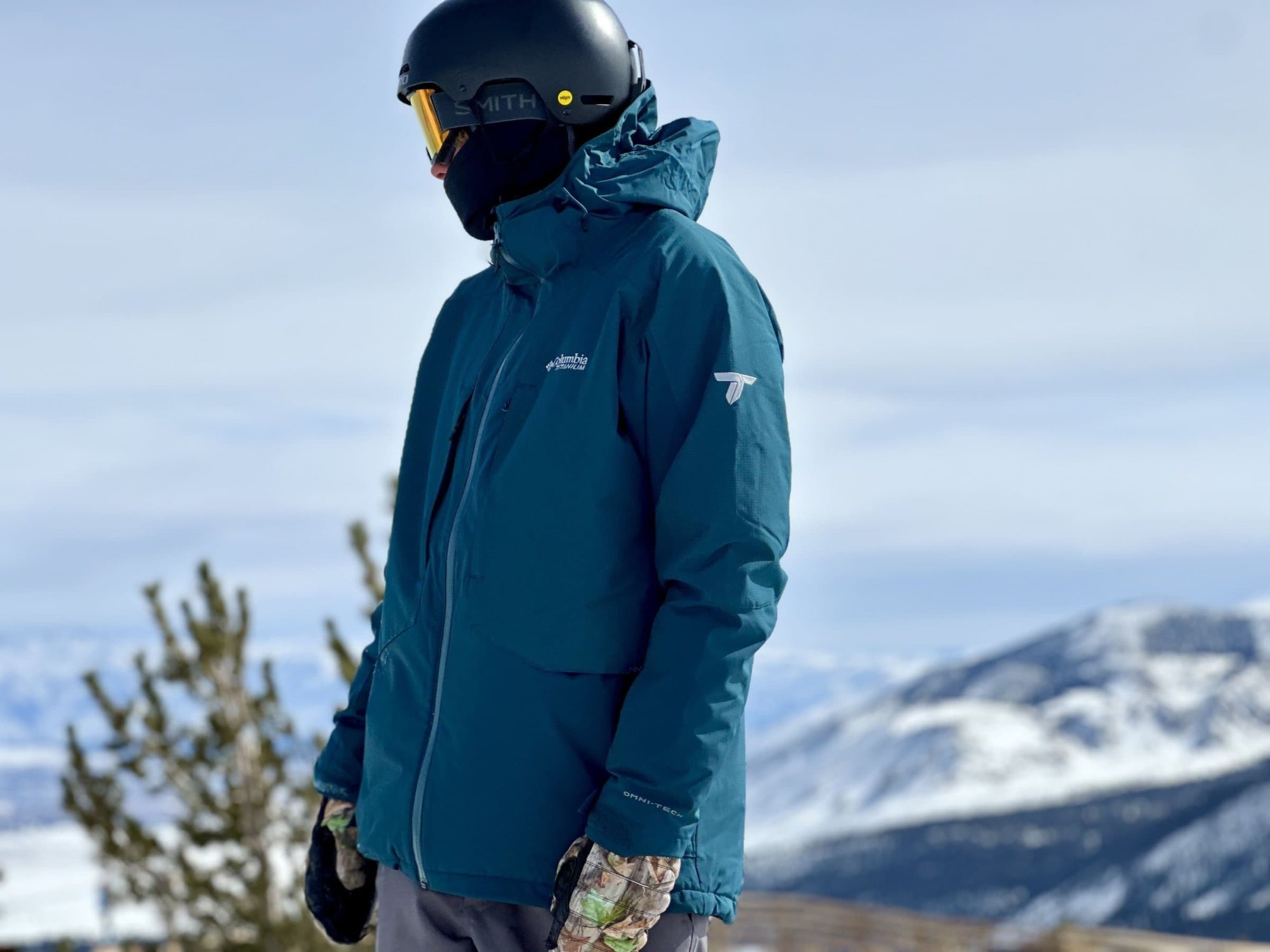 14 Best Ski Jackets of 2024 | Reviewed by Skiers