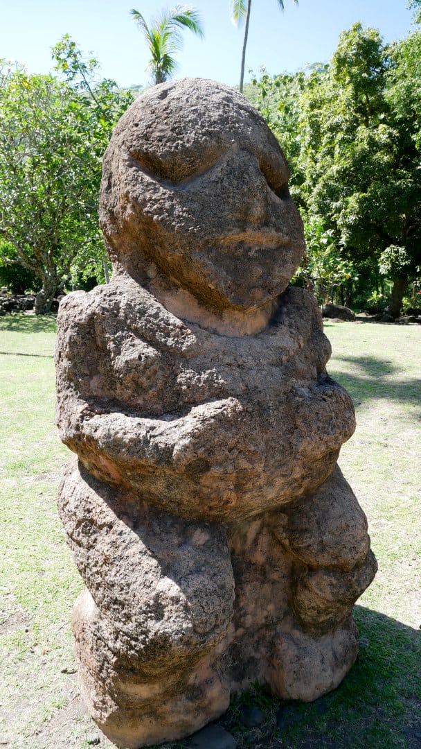 Close up of a single tiki statue in Tahiti