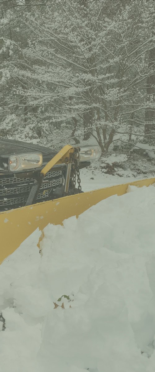 truck with pile of snow2