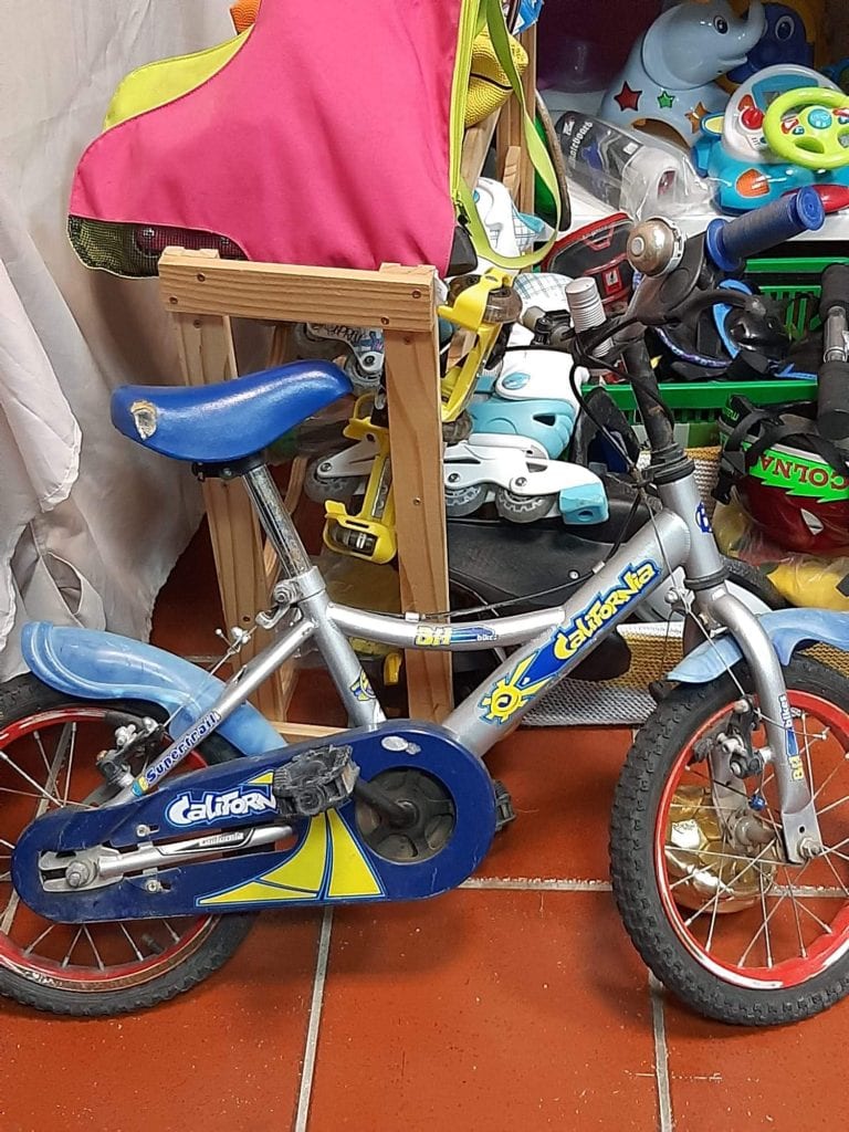 Mercadillo-Solidario-Ropa-Bazar-y-Libros-24-y-25-febrero-2021-5-768x1024 Mercadillo Solidario Ropa Bazar y Libros 24 y 25 febrero 2021