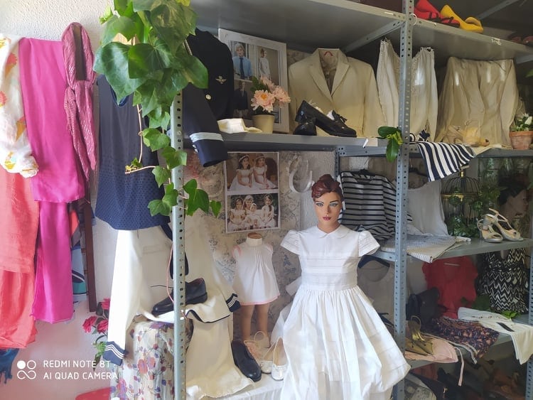 Mercadillo-Ropa-BazarLibros-y-Artesanías-32 