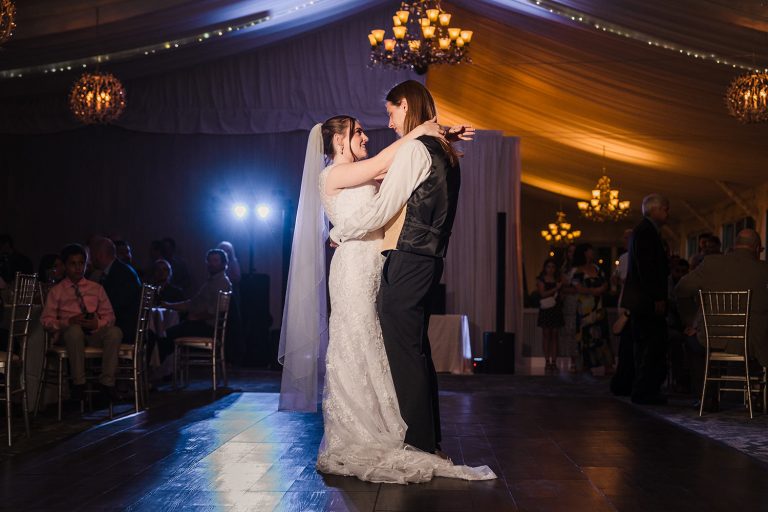 Bride and groom First Dance at the Monte Bello Estate in Lemont, IL