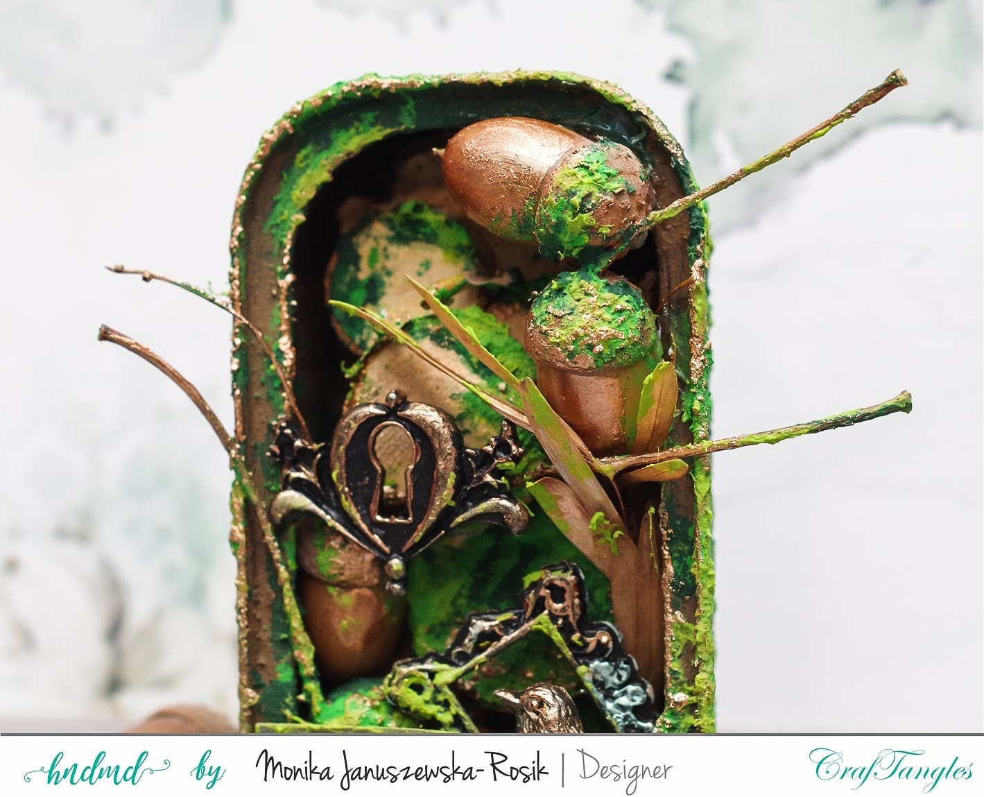Altered can with Moss Effect Texture Paste 4