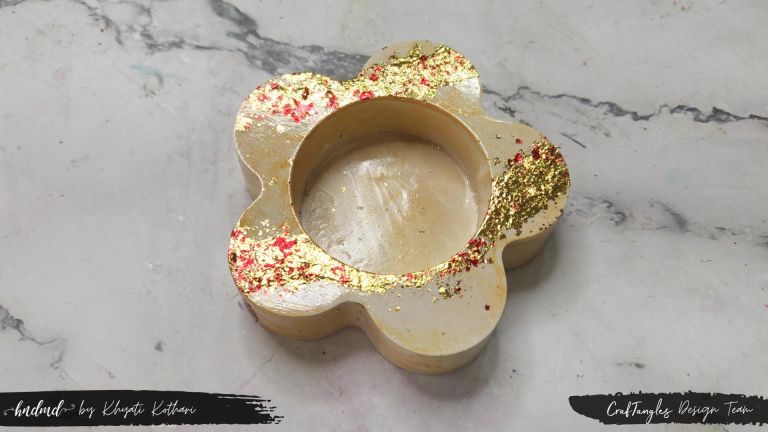 CrafTangles Art Cast with Gilding Flakes (Jesmonite Alternative) 6