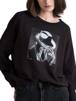 cpress studio on the verge sweatshirt in worn black