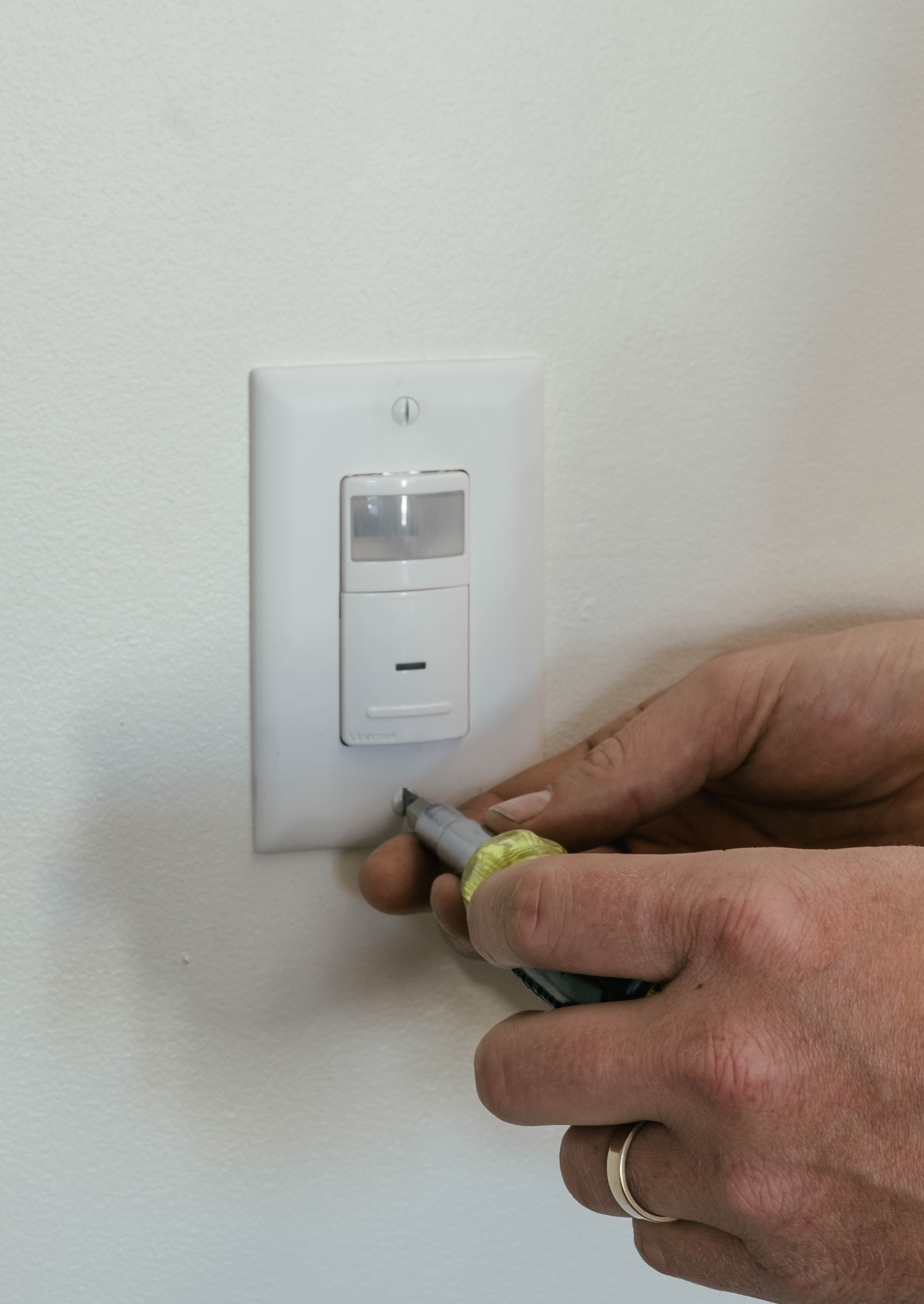 The Ultimate Guide to Low-Voltage Wiring for Smart Lighting - Featured Image