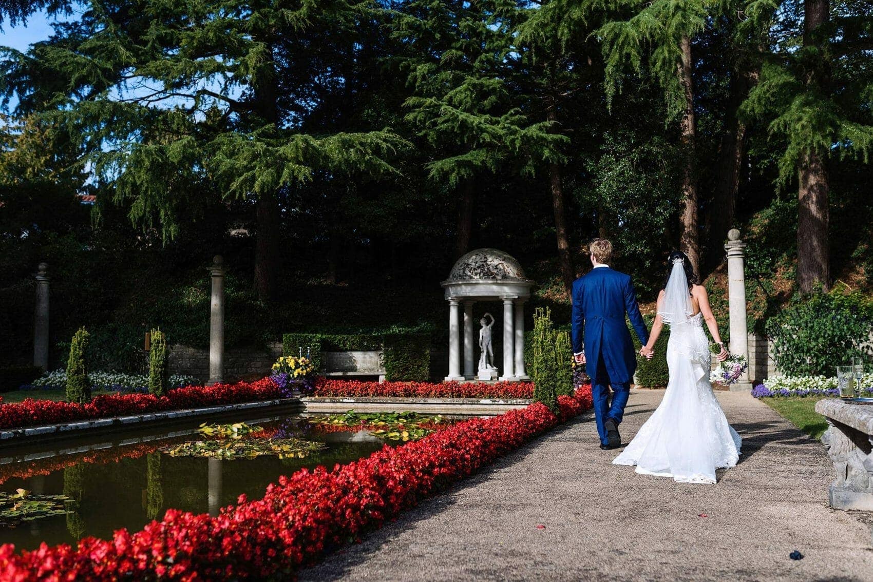 A walk by the pond at the Italian Villa