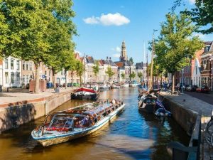 Canal tour groningen Martini Hotel