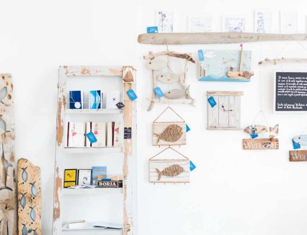 DIY coastal home decor projects on wall