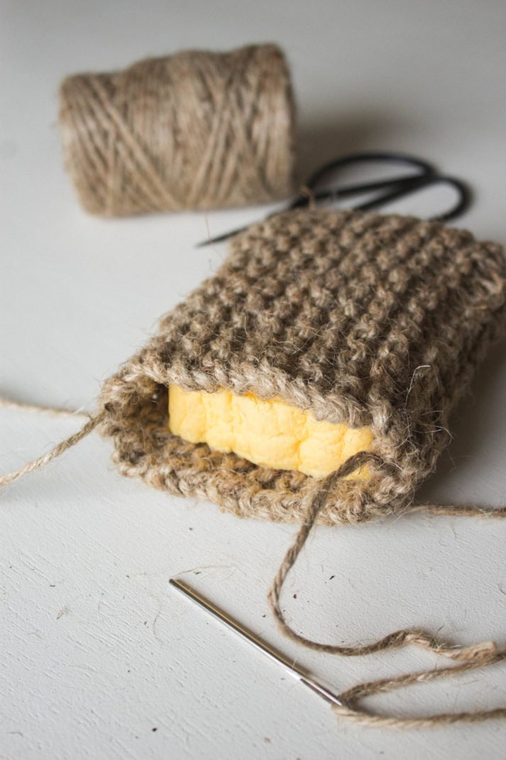 DIY twine scrubbing sponge