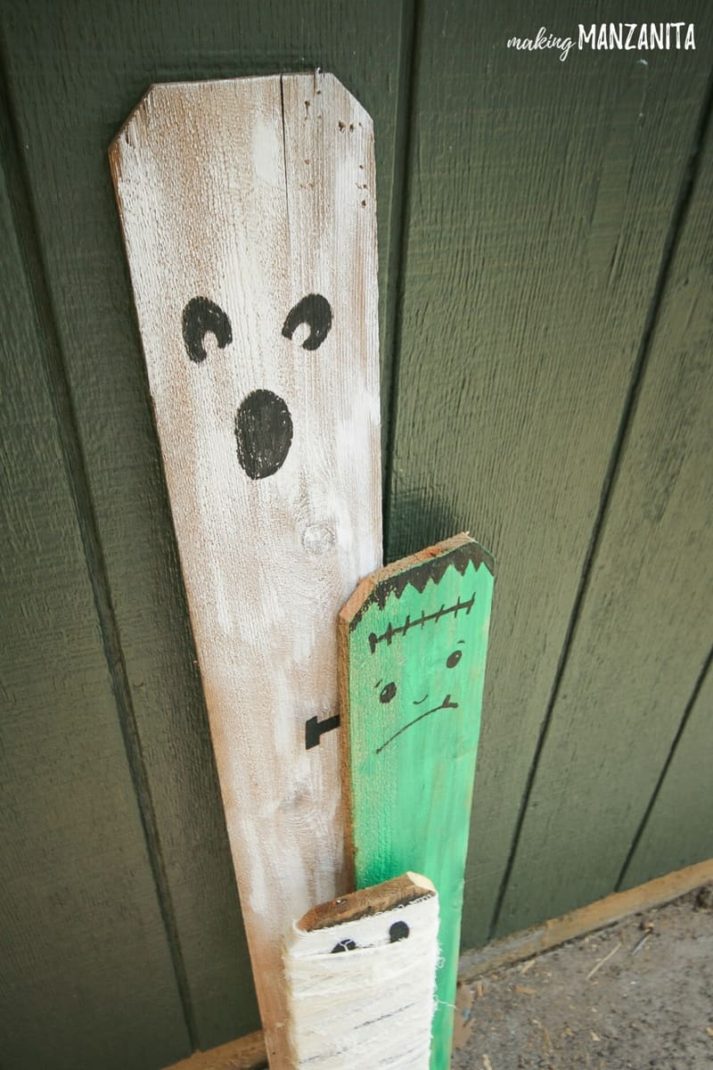 upcycled fence board halloween decorations