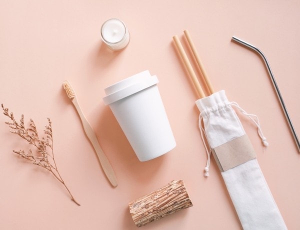 flatlay single-use plastic alternatives