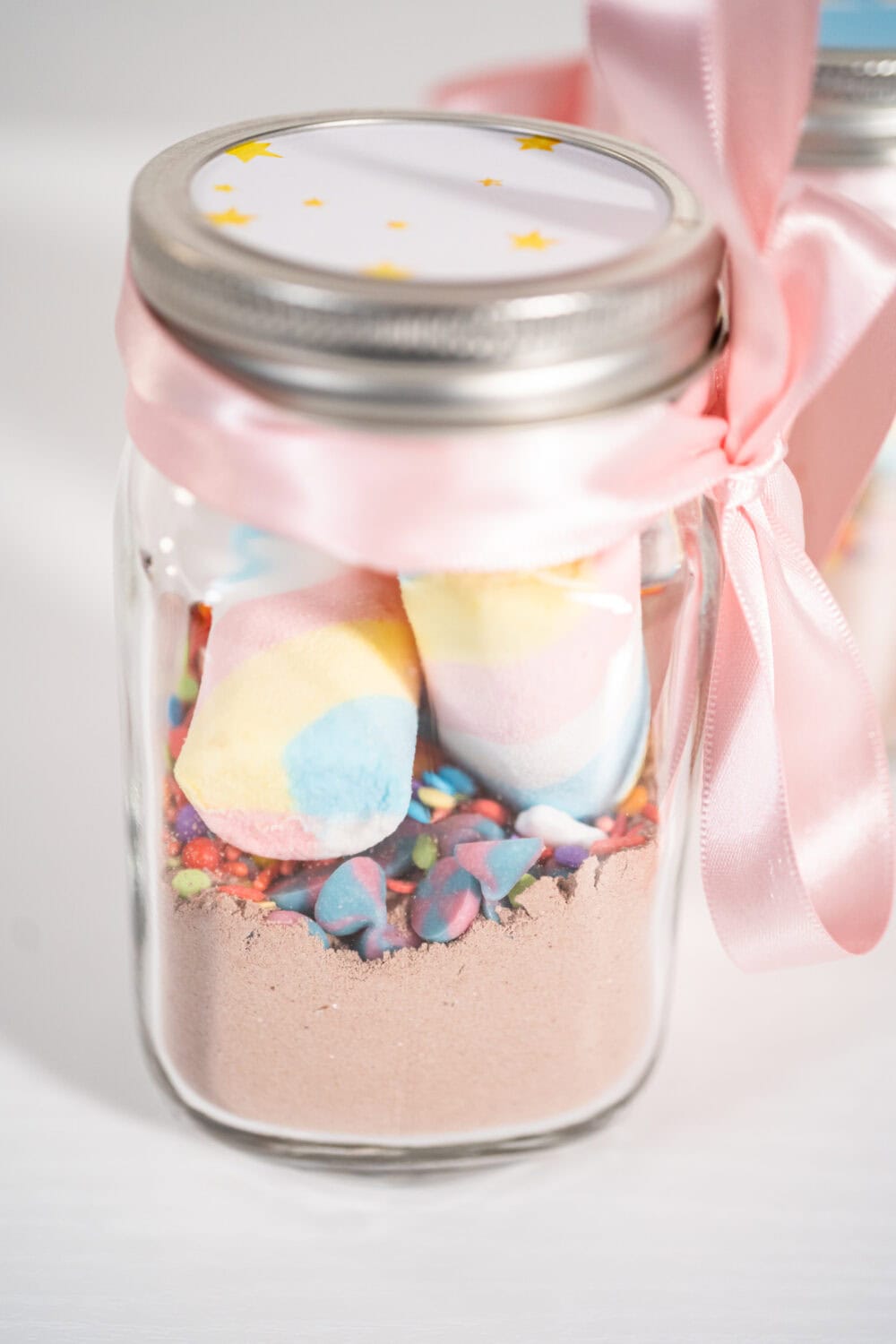 hot chocolate mix in drinking mason jar as a food gift