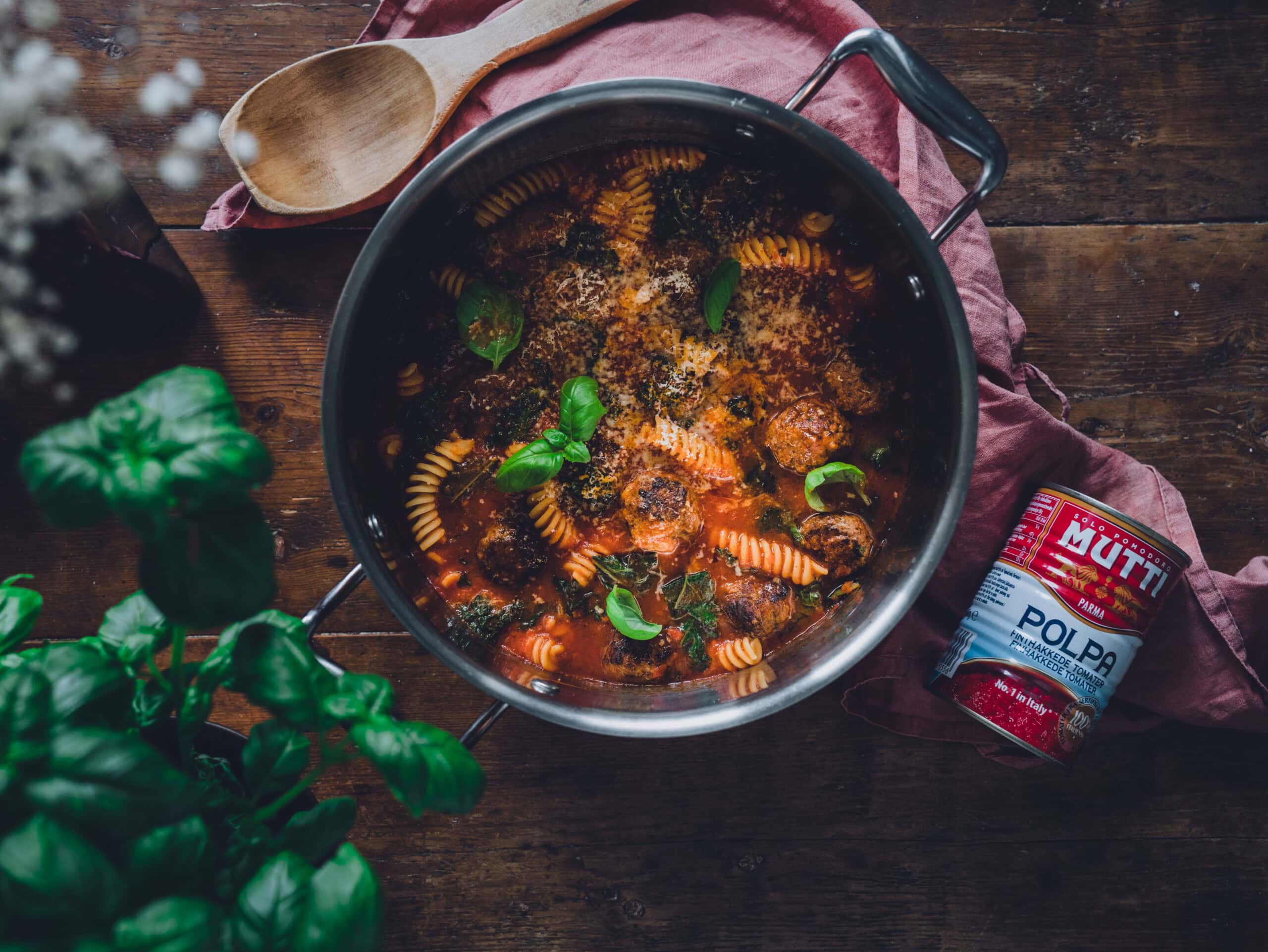 Italiensk kødbollesuppe