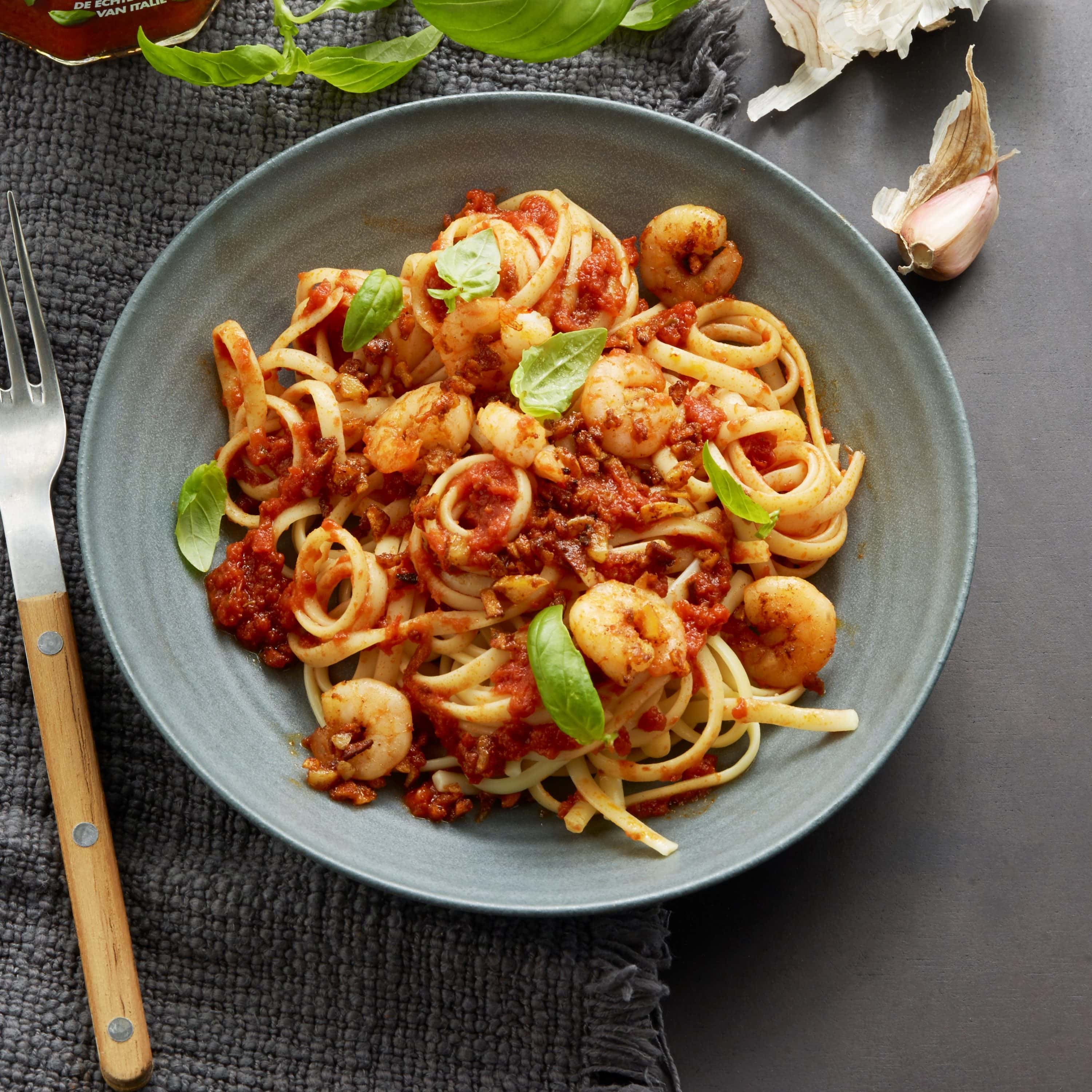 Linguine med reker og tomatsaus