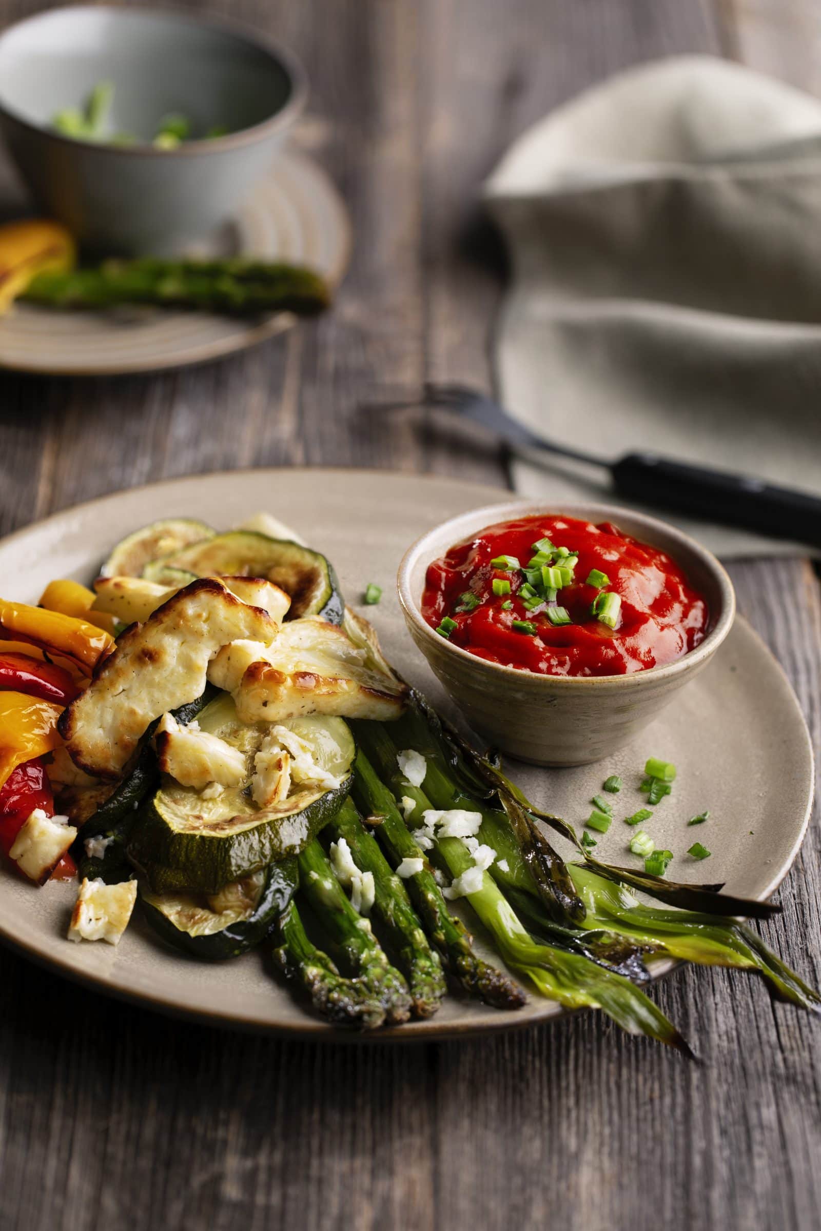 Grillet halloumi med sommergronnsaker