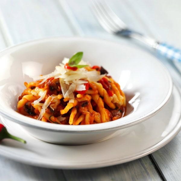 Trofie rezept mit auberginen und mozzarella