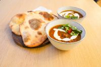 dal makhani mit geschälte tomaten