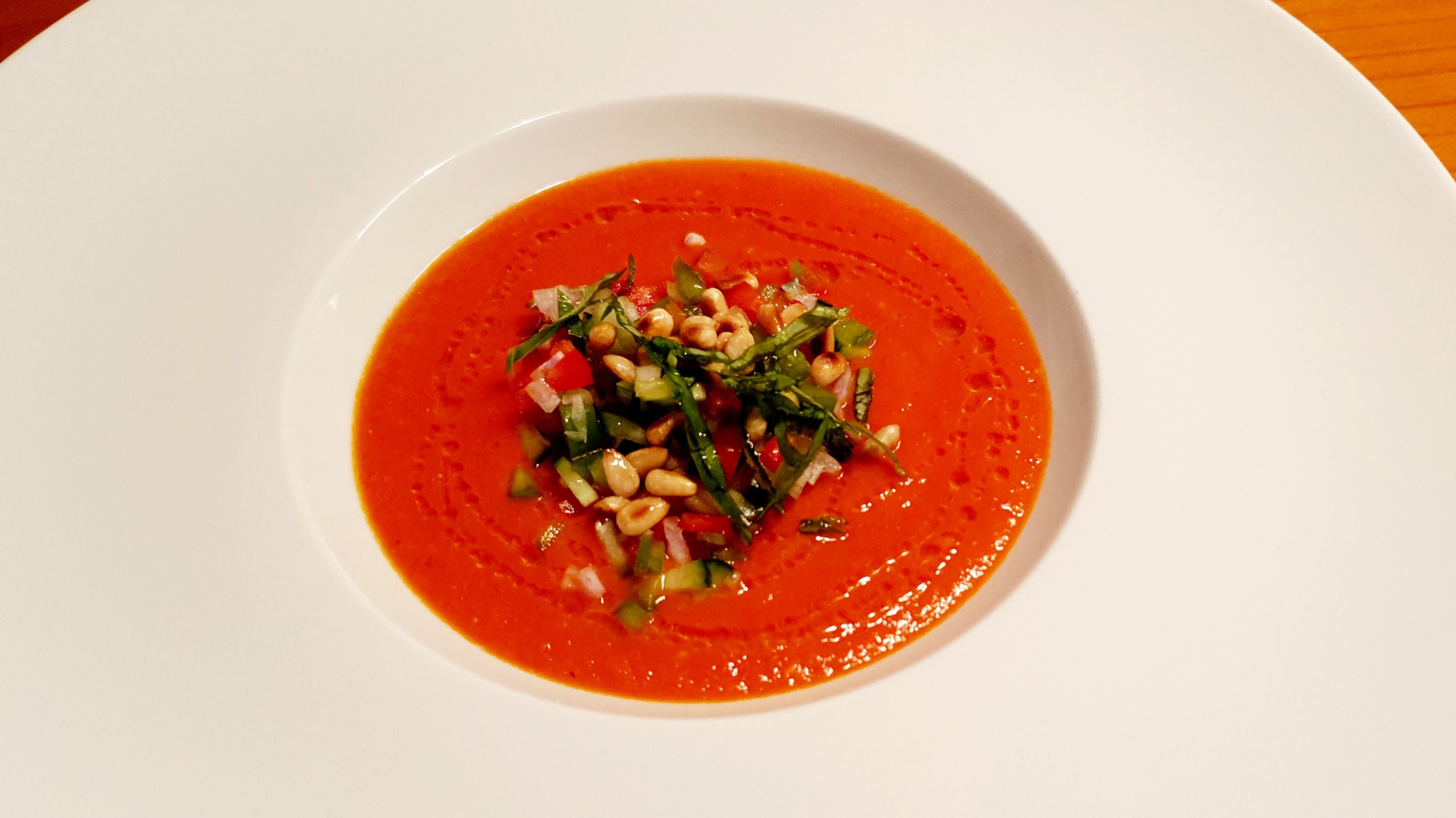 Einfaches, frisches tomatensüppchen