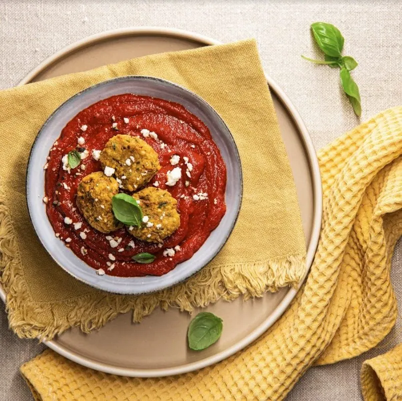 Falafel mit tomatendip