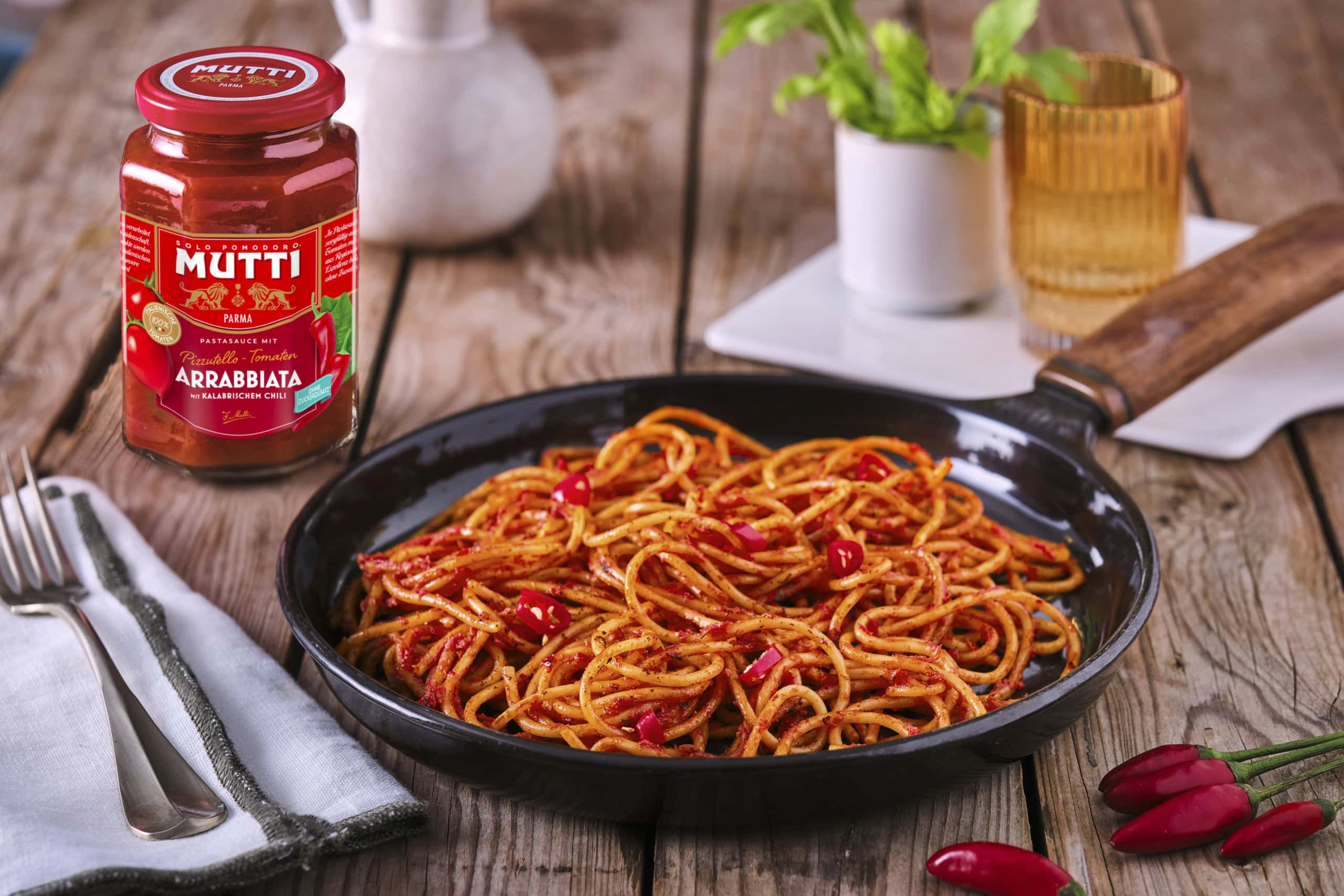 Spaghetti all’assassina mit MUTTI Pasta Sauce Arrabbiata