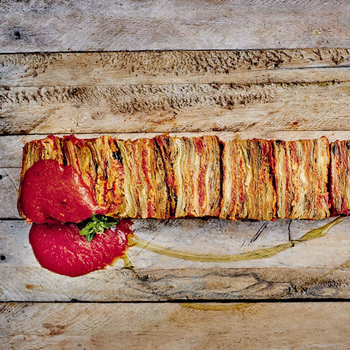 Mille-feuille d’aubergines à la parmesane