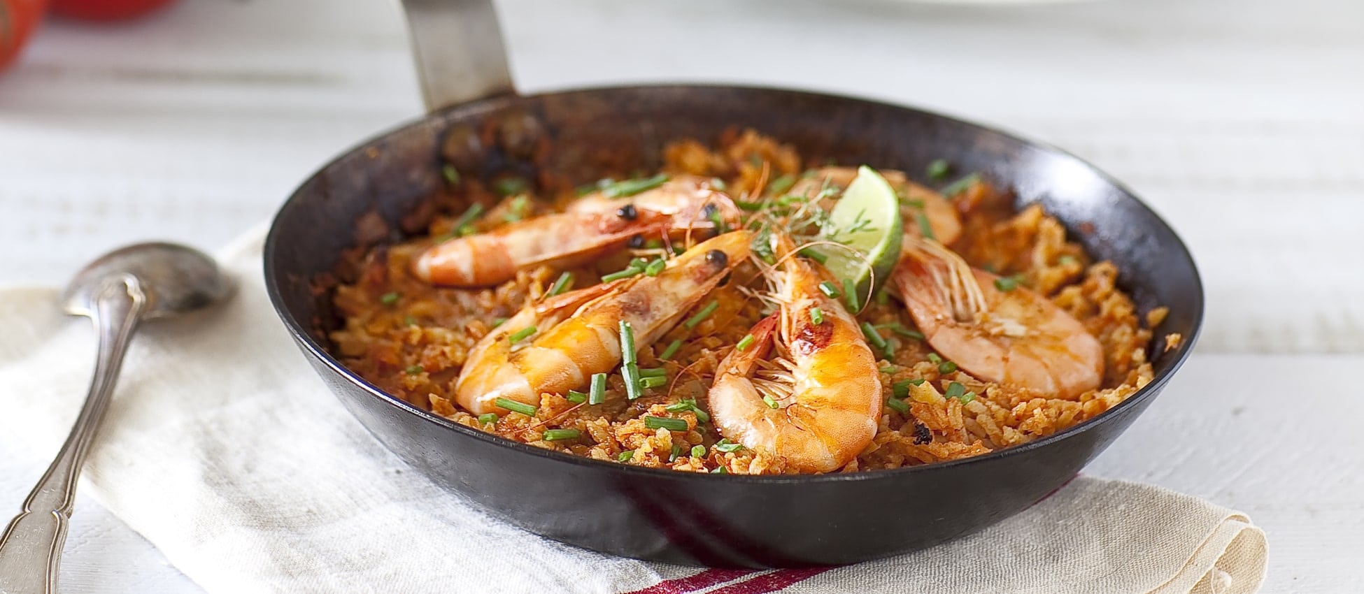 Riz poêlé à la tomate et aux crevettes