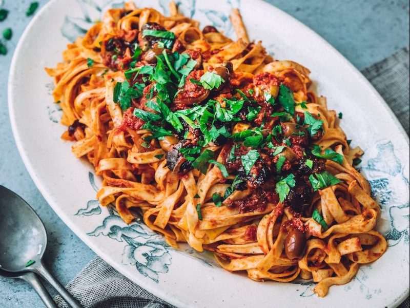 Tagliatelle alla Puttanesca