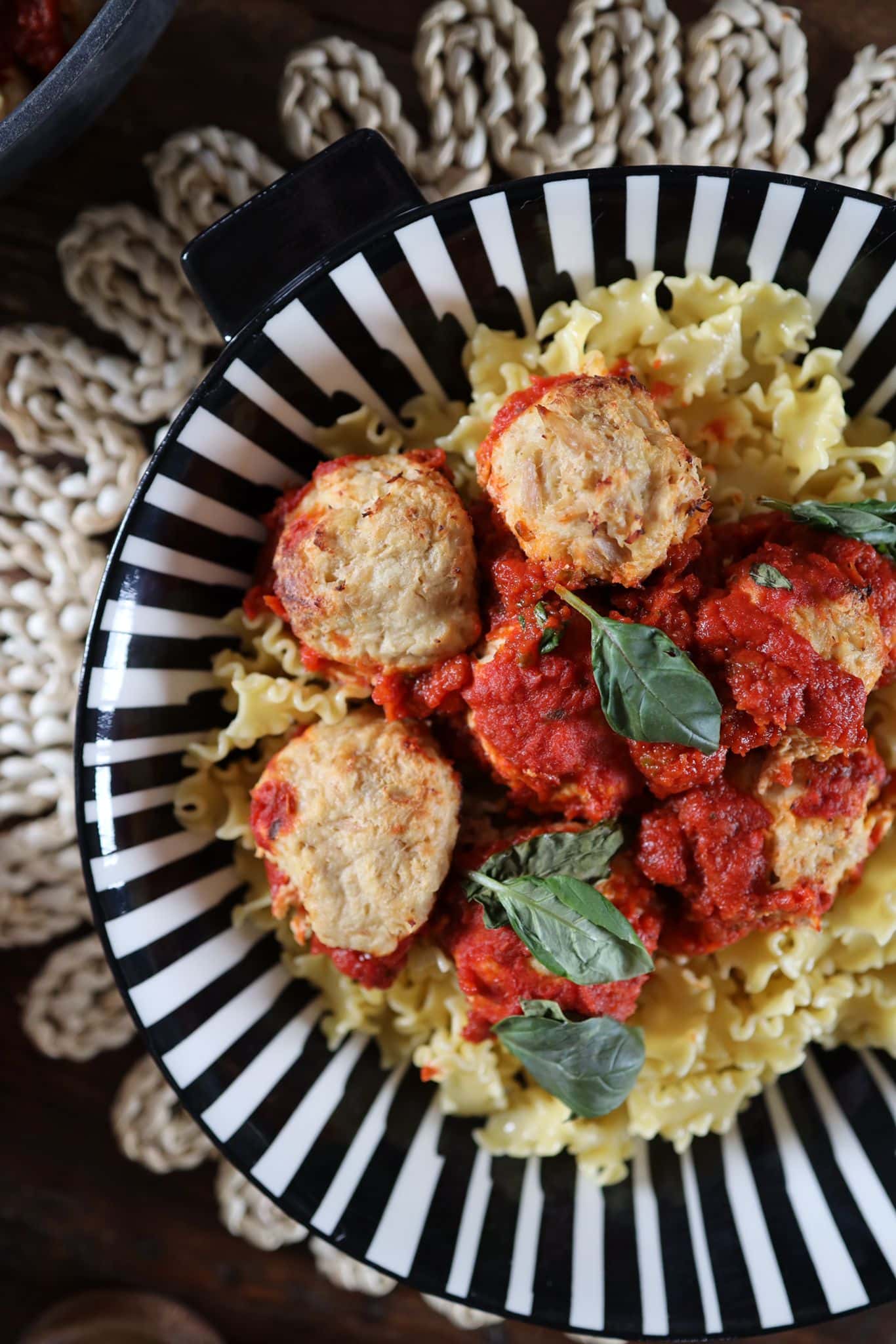 Boulettes de thon et ricotta à la sauce tomate basilic