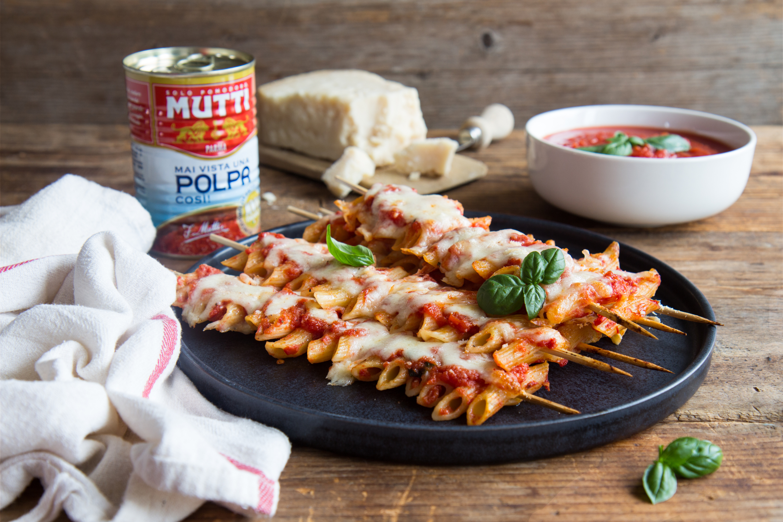 Tomato pasta skewers
