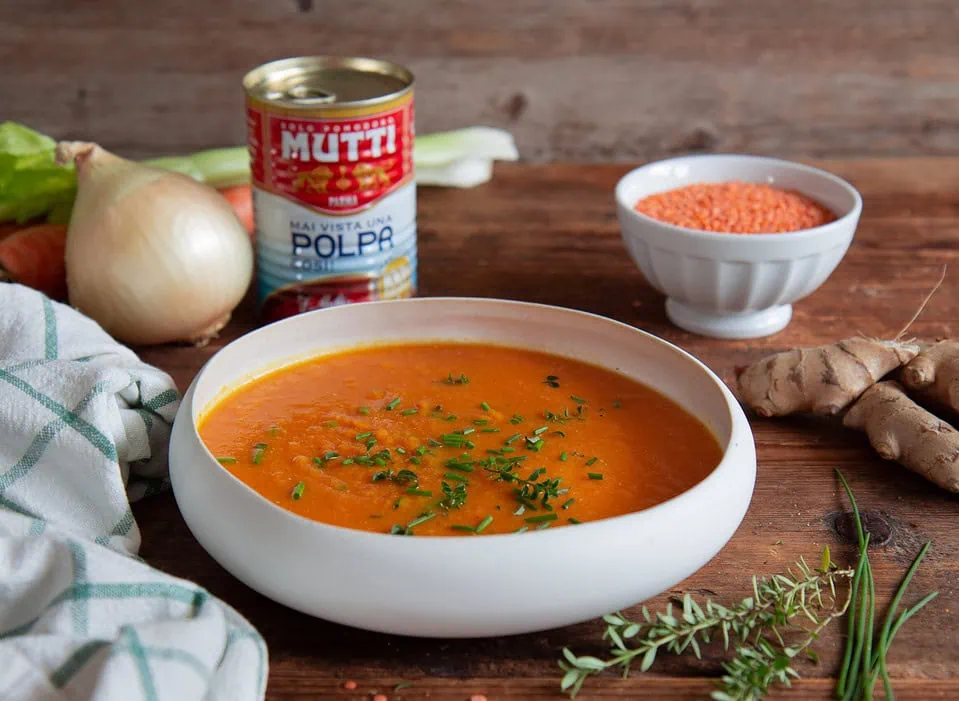 Detox Red Lentil Soup with Mutti’s Tomato Polpa 