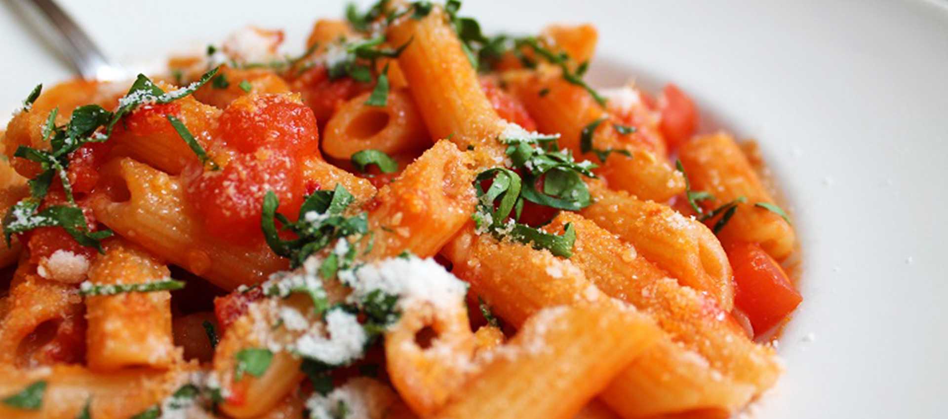Pasta all’arrabbiata with tomato puree